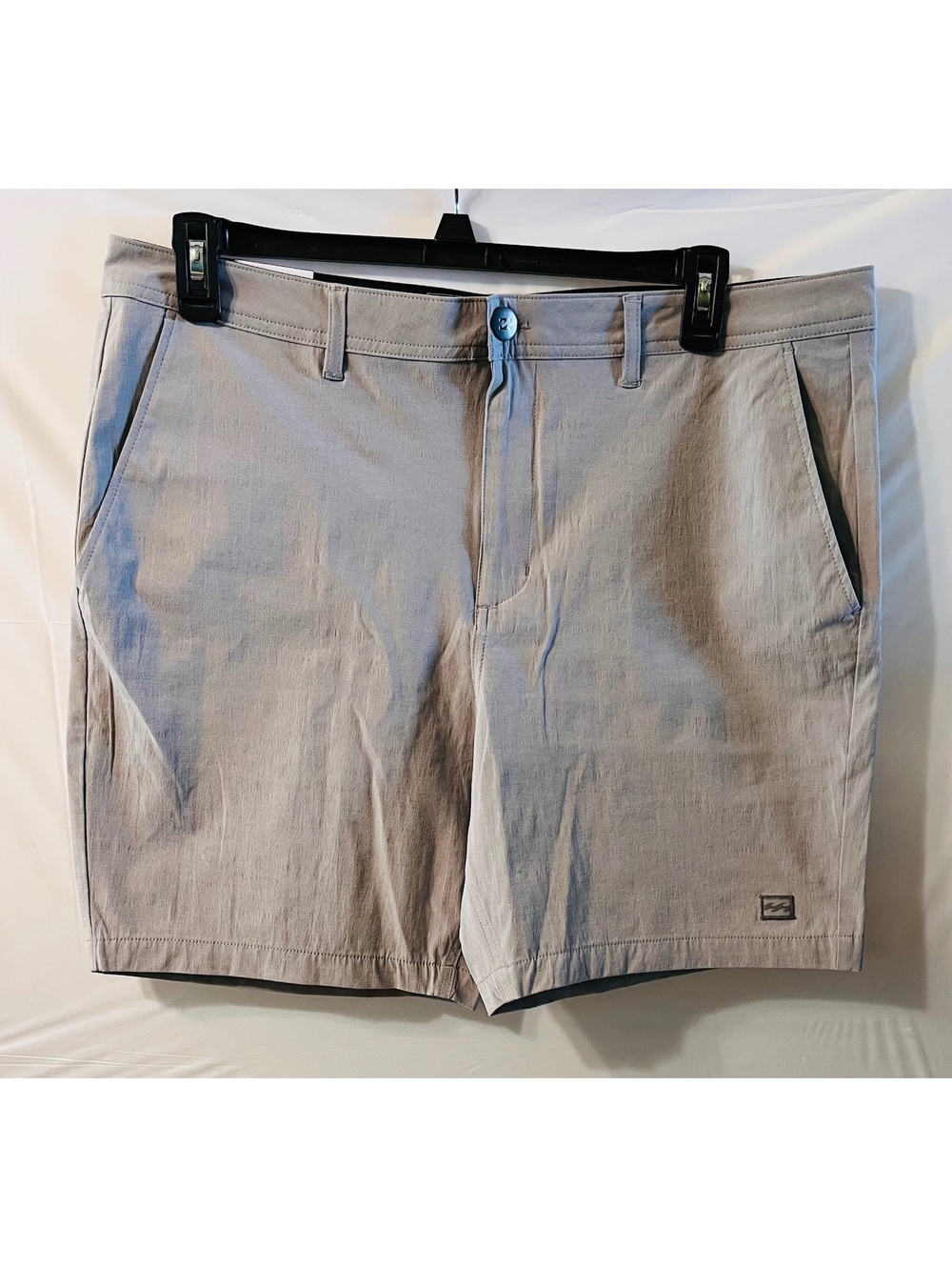 Billabong Men's Hybrid Shorts 18" Light Grey Size 38